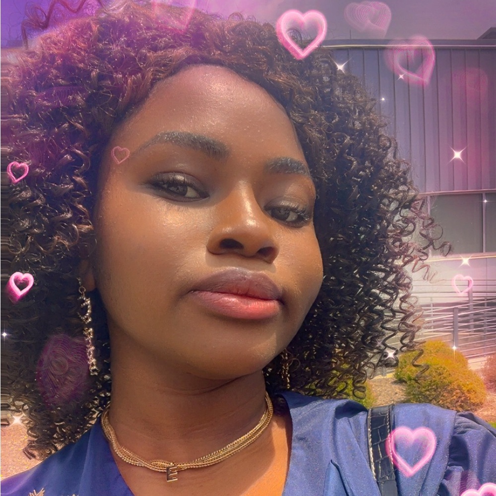 Meet your Posher, Toyin